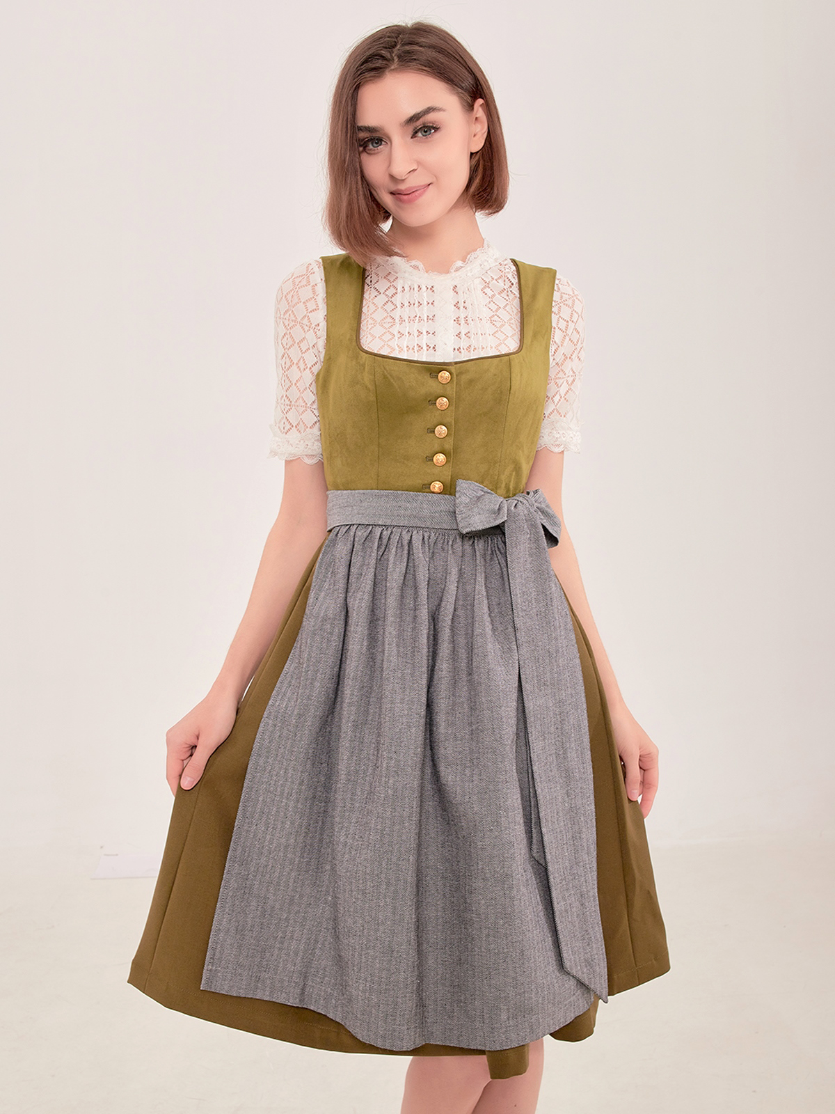 Traditioneller Dirndl in Grün