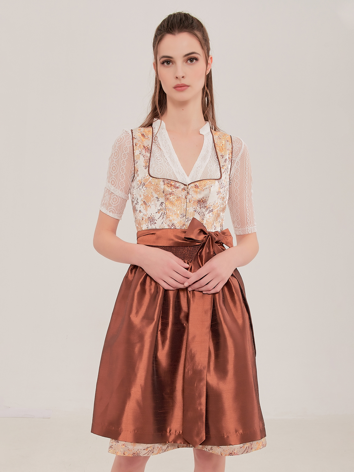 Dirndl in Gelb – Ein moderner Klassiker