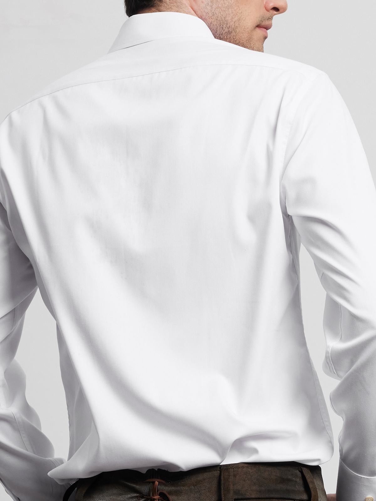 Schwarze Dirndlbluse mit Spitze