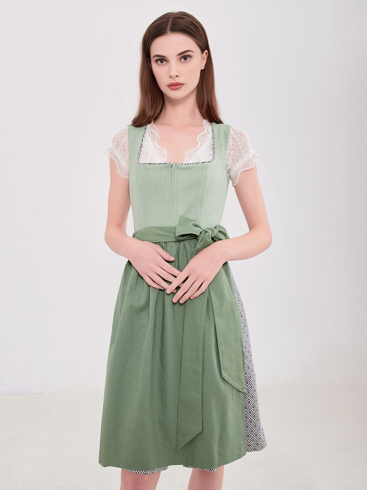 Modernes dunkelblaues Samt-Dirndl mit schlanker Silhouette