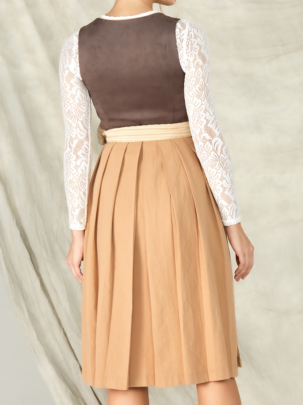 Klassische Dirndl Bluse