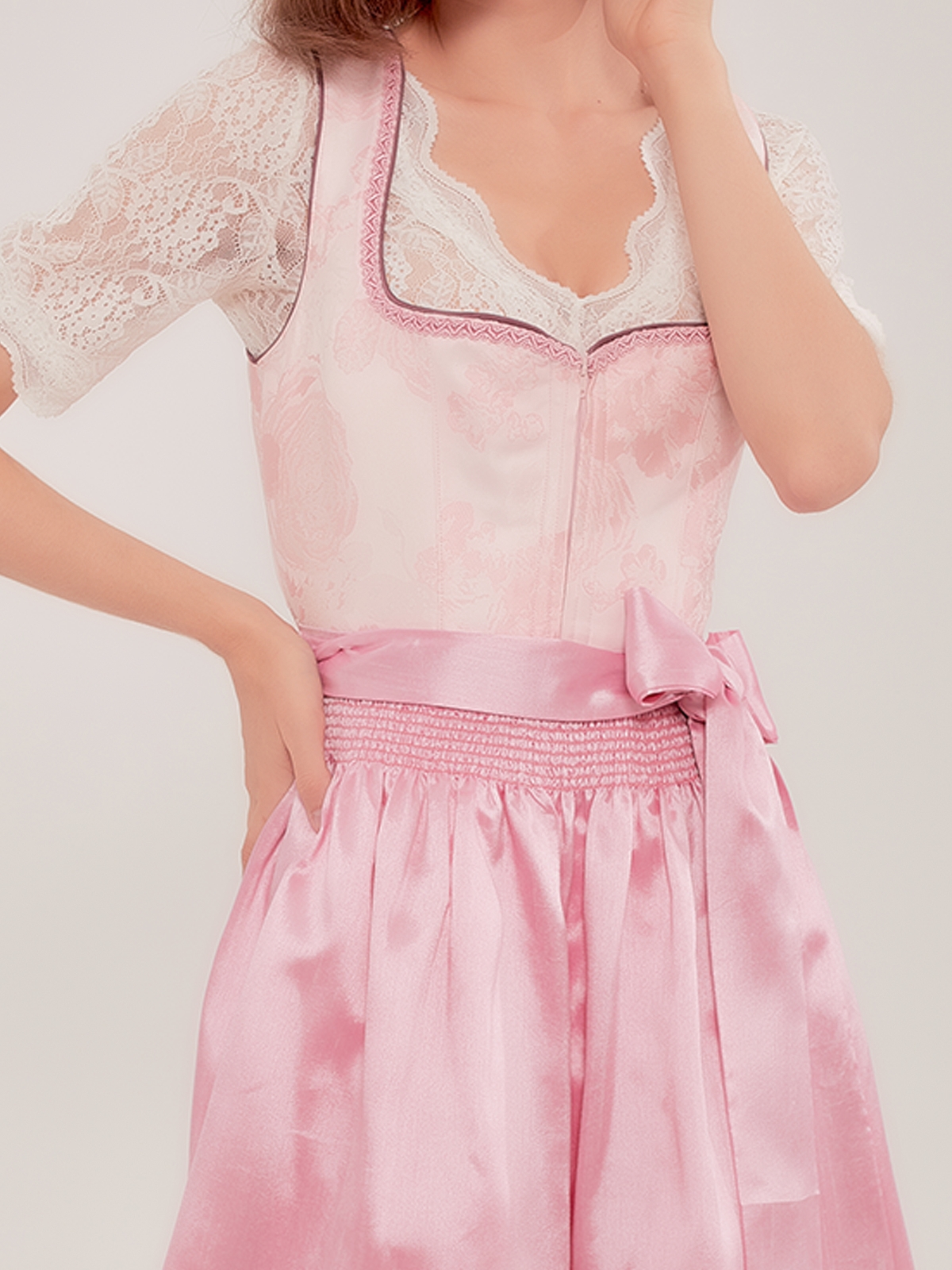 Dirndl-Bluse in Blau