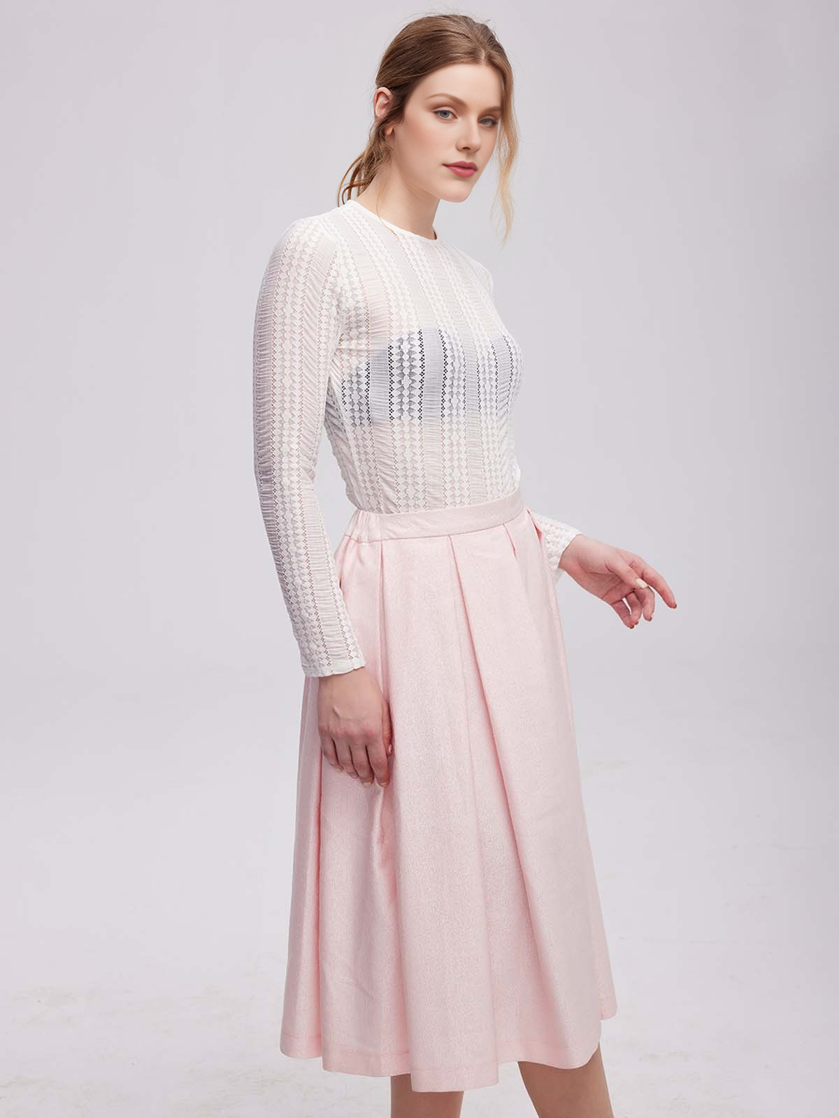 Moderne Langarm Dirndl Bluse in Rosa