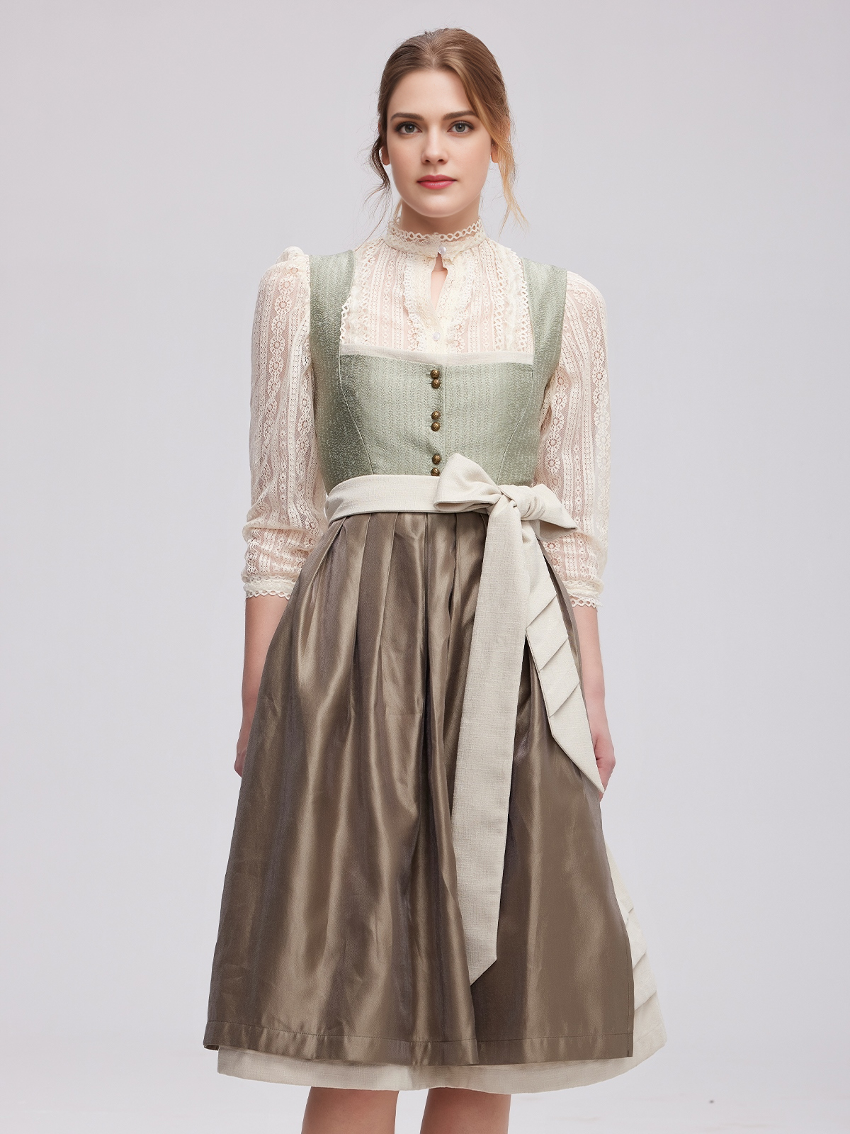 Grünes Dirndl mit modernem Schnitt